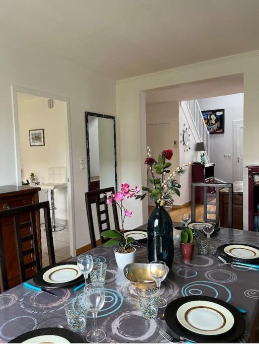 Belle Maison Familiale Avec Parking
