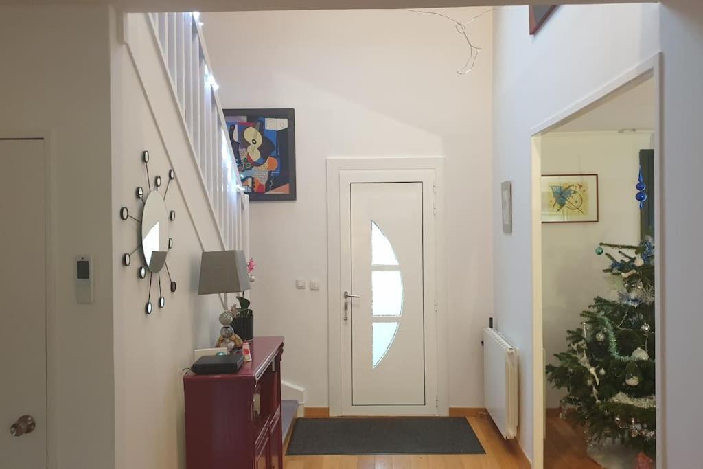 Ferienhaus Belle Maison Familiale Avec Parking Epron